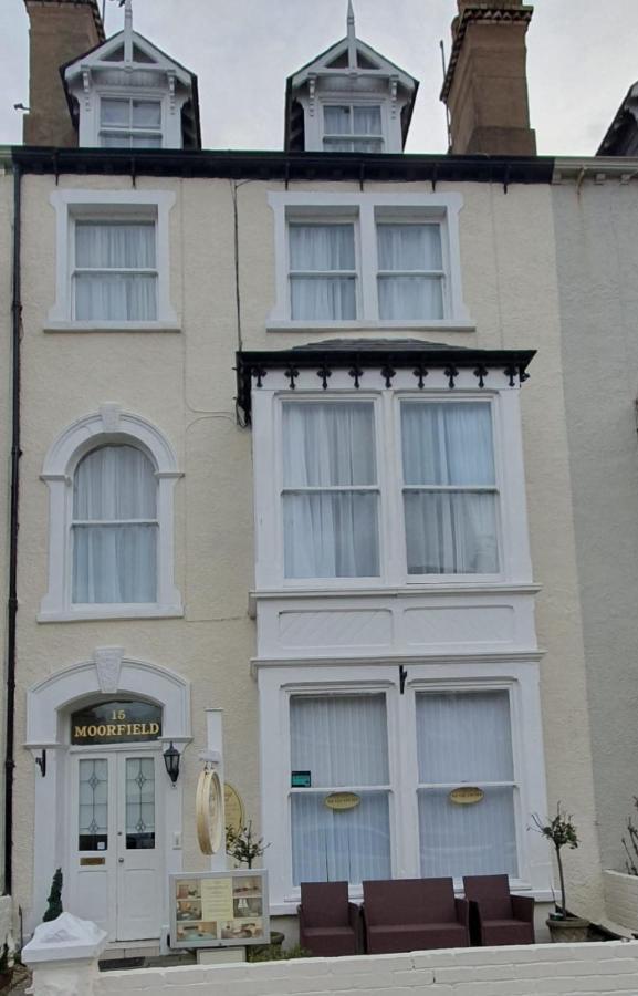 St Davids & Moorfield Hotels Chapel Street ลันดิดโน ภายนอก รูปภาพ
